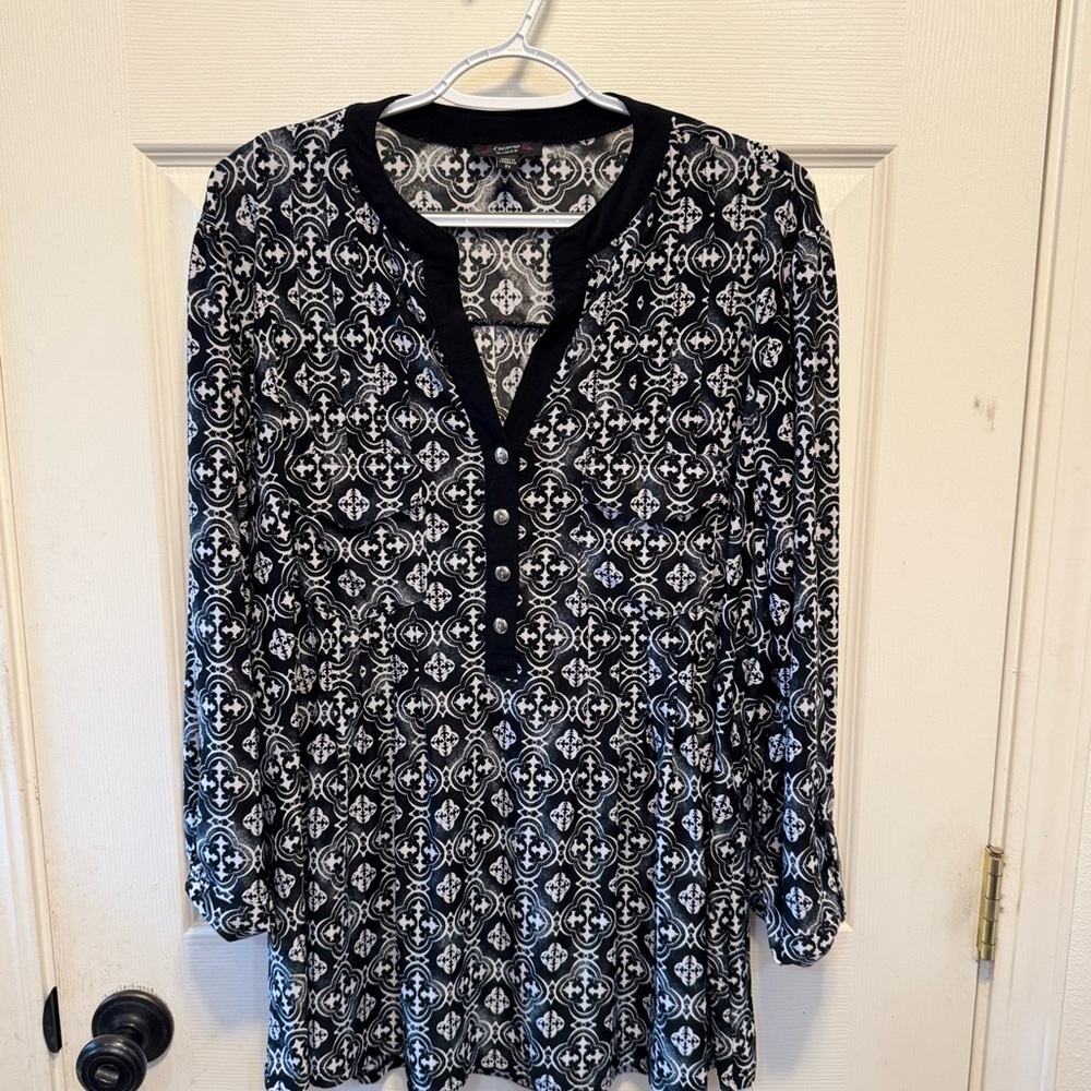 Cocomo Black and White Button Down Shirt